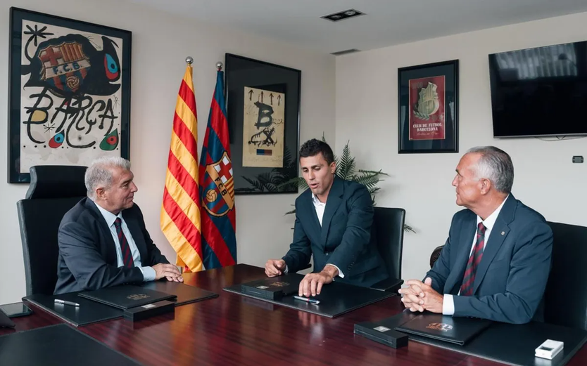 Rodri ra mắt Barca - Ảnh 4.