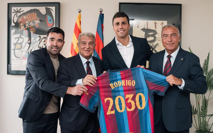 Rodri ra mắt Barca - Ảnh 5.