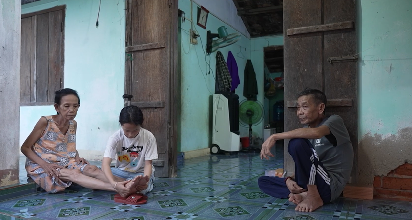 Mái ấm gia đình Việt: Xót xa bé gái mồ côi khao khát được gặp mẹ - Ảnh 7.