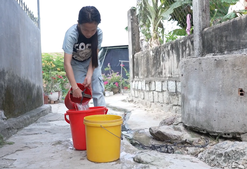 Mái ấm gia đình Việt: Xót xa bé gái mồ côi khao khát được gặp mẹ - Ảnh 6.