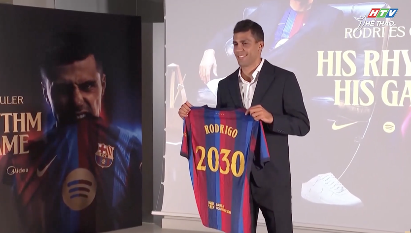 Tin bóng đá quốc tế 19/8: Rodri cập bến Barcelona, Mourinho tái xuất Real Madrid - Ảnh 2.