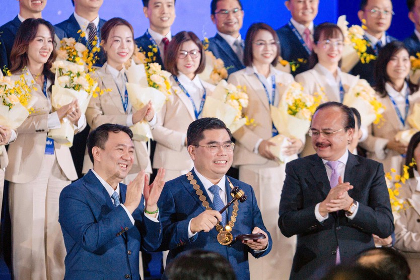 Tân Chủ tịch Hội Doanh nhân Trẻ TP. Hồ Chí Minh: "Một Ban Chấp hành mạnh chưa đủ, phải là sức mạnh của toàn thể hội viên" - Ảnh 1.