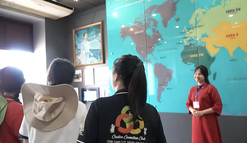 A, Bạn Đây Rồi!: Âm hưởng mùa thu lịch sử và những dấu ấn đầy cảm xúc - Ảnh 1.