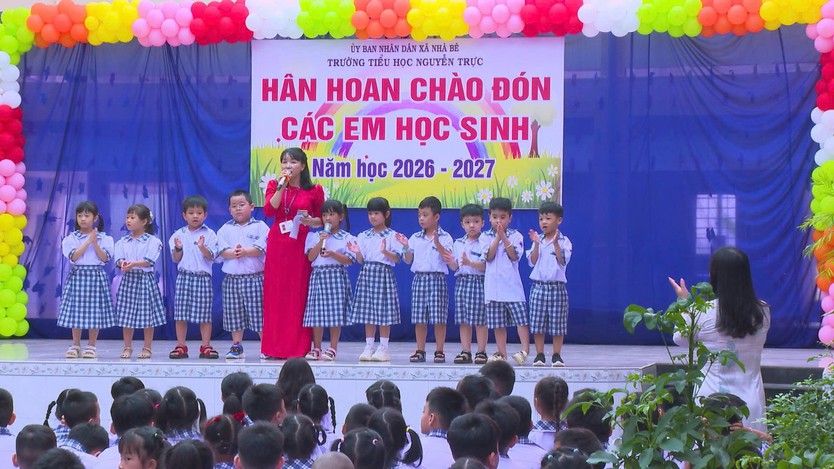 TP. Hồ Chí Minh: Hơn 1,7 Triệu Học Sinh Chính Thức Tựu Trường - Ảnh 1.