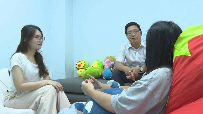 Thoát bóng tối tiêu cực nhờ điểm tựa bảo trợ - Ảnh 4.