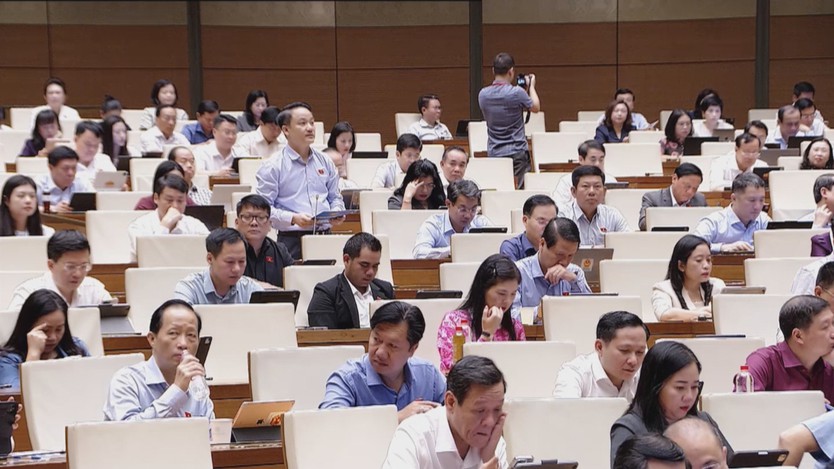 Đại biểu Quốc hội đề nghị bảo đảm sinh kế người dân sau thu hồi đất - Ảnh 3.