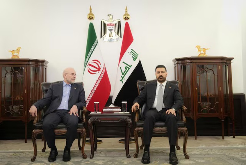 Iran cho phép một số tàu dầu Iraq đi qua eo biển Hormuz - Ảnh 1.