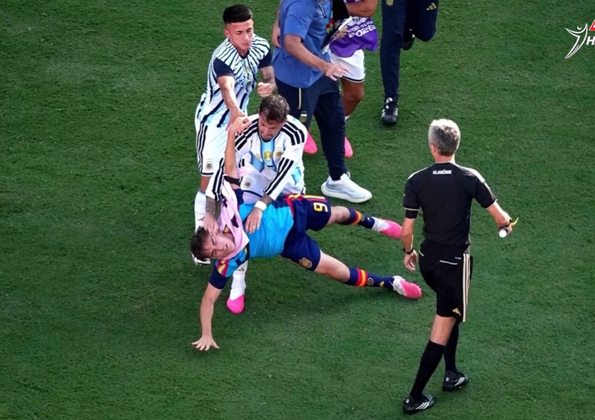 Nhiều thành viên đội tuyển Argentina bị FIFA phạt nặng- Ảnh 4.