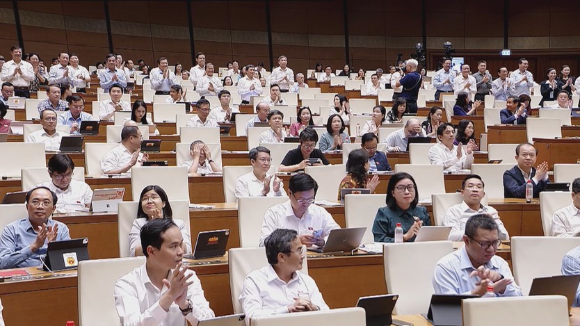 Quốc hội chính thức thông qua Luật Phát triển đô thị - Ảnh 5.