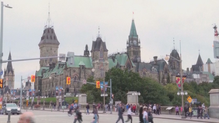 Canada sẽ áp thuế trả đũa mỹ từ tháng 9/2026 - Ảnh 3.