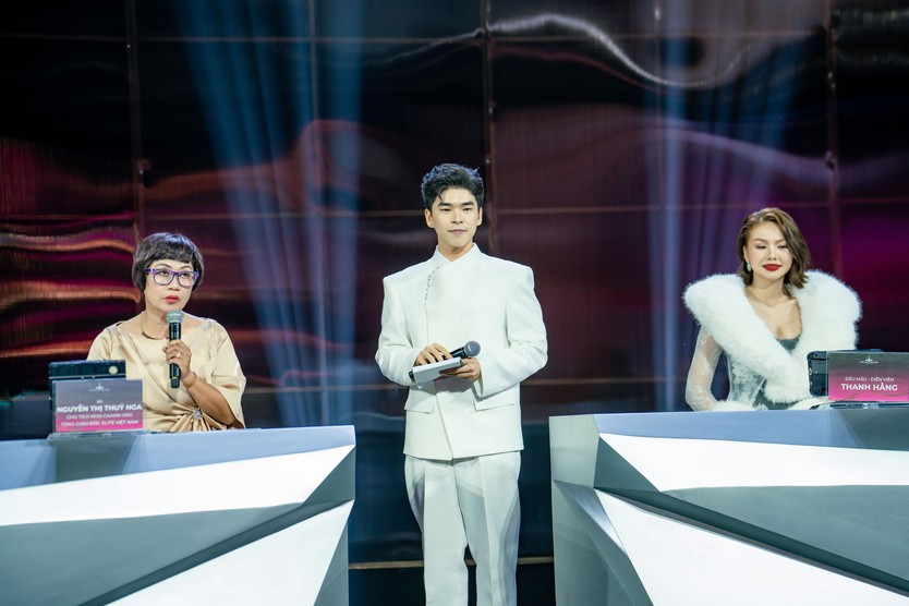 Nam MC “ghi điểm” với màn ứng biến tại chung kết Hoa khôi Sinh viên Việt Nam 2026- Ảnh 3.