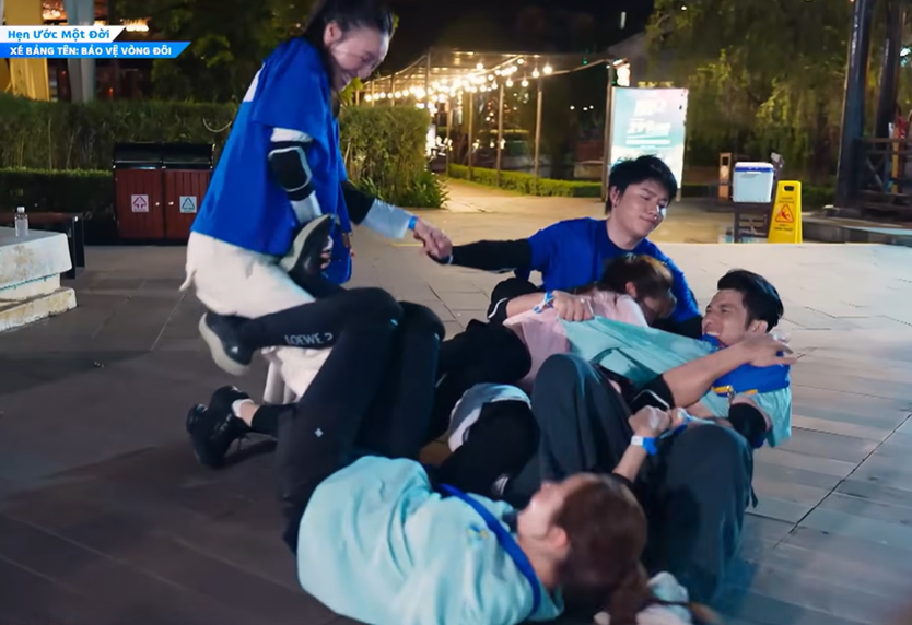 Running Man 4 - Chạy Ngay Đi: Tư Ngọc và Tám Trung giành chiến thắng trong cuộc chiến tình yêu - Ảnh 24.