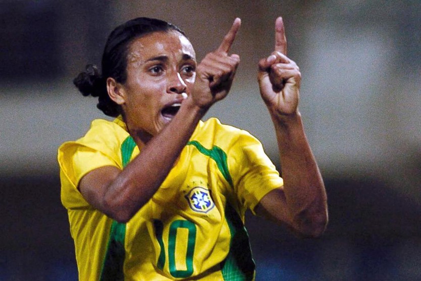 Marta và hành trình trở thành huyền thoại bóng đá nữ Brazil - Ảnh 3.