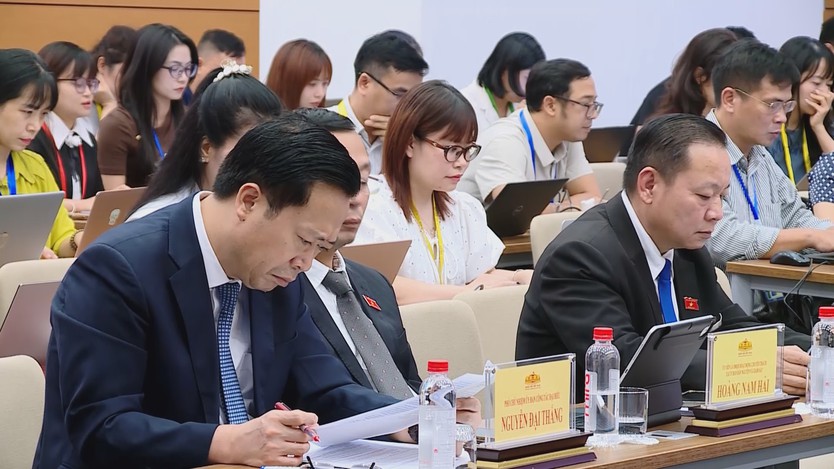 Quốc hội chuyển mạnh sang tư duy kiến tạo phát triển - Ảnh 2.