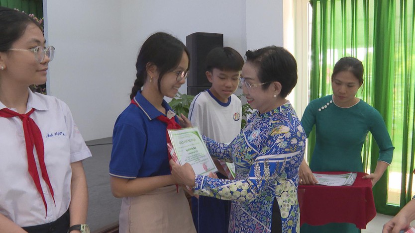 TP. Hồ Chí Minh - Nắm tay bè bạn: Mối tình Việt Nam - Cuba trong mắt trẻ em - Ảnh 4.