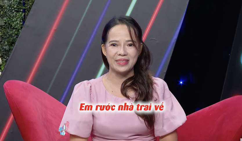 Bạn muốn hẹn hò: Chị gái chủ tiệc cưới tự tay mang tráp trầu cau đi "hỏi chồng"- Ảnh 3.