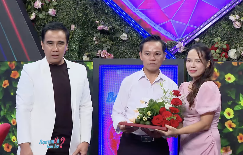 Bạn muốn hẹn hò: Chị gái chủ tiệc cưới tự tay mang tráp trầu cau đi "hỏi chồng"- Ảnh 16.