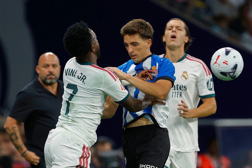Mourinho cho rằng Vinicius Junior bị nhắm đến không công bằng - Ảnh 1.