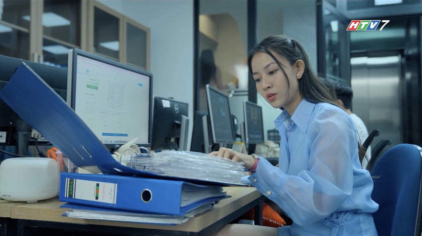 Yêu em như ngày đầu tiên: Bạch Kim dàn cảnh bị chị gái hành hung - Ảnh 11.