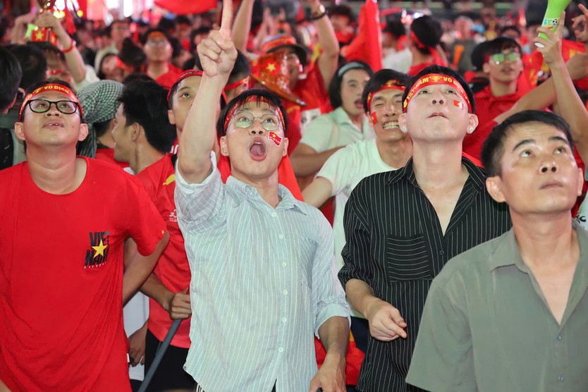 Việt Nam 4-2 Thái Lan: Wanchai phản lưới nhà, Việt Nam bảo vệ thành công ngôi vô địch ASEAN Cup - Ảnh 13.