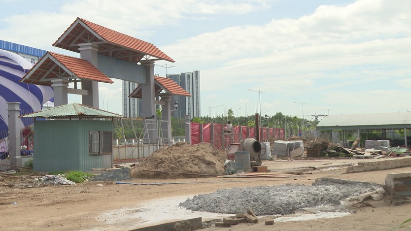 Nhà Bè đẩy mạnh đầu tư trường lớp, cụ thể hóa mục tiêu 300 phòng học/10.000 dân - Ảnh 3.
