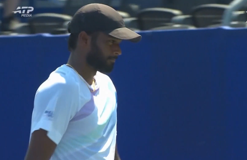 Suresh và Tsitsipas vào vòng 2 ATP Winston-Salem - Ảnh 1.