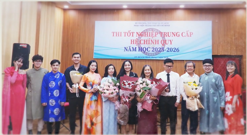 Nét Việt: NSƯT Hải Phượng - Giữ hồn đàn tranh, trao truyền tình yêu văn hóa Việt - Ảnh 22.