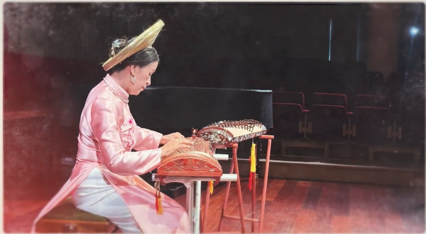 Nét Việt: NSƯT Hải Phượng - Giữ hồn đàn tranh, trao truyền tình yêu văn hóa Việt - Ảnh 2.