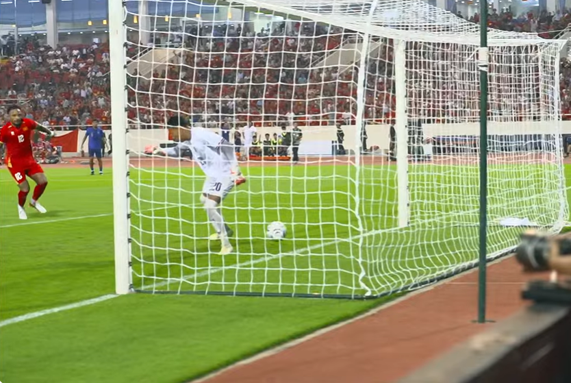 Chung kết lượt về ASEAN Cup 2026: Những diễn biến kịch tính trên sân Mỹ Đình - Ảnh 13.