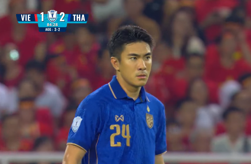 Việt Nam 4-2 Thái Lan: Wanchai phản lưới nhà, Việt Nam bảo vệ thành công ngôi vô địch ASEAN Cup - Ảnh 3.