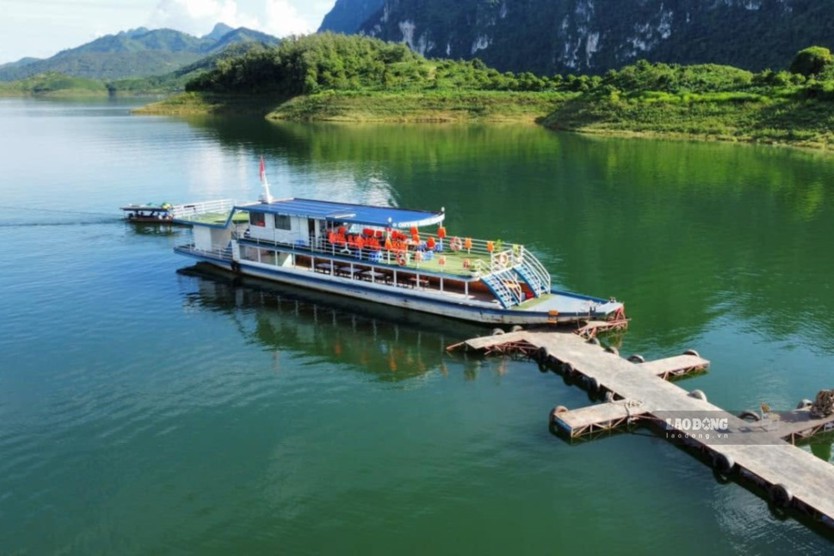 Gỡ vướng tàu du lịch lòng hồ Sơn La cần đúng luật và bảo đảm an toàn  - Ảnh 3.