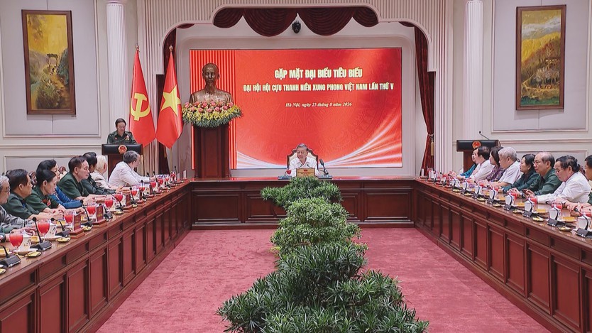 Tổng Bí thư, Chủ tịch nước Tô Lâm gặp mặt đại biểu tiêu biểu Hội Cựu thanh niên xung phong Việt Nam - Ảnh 1.