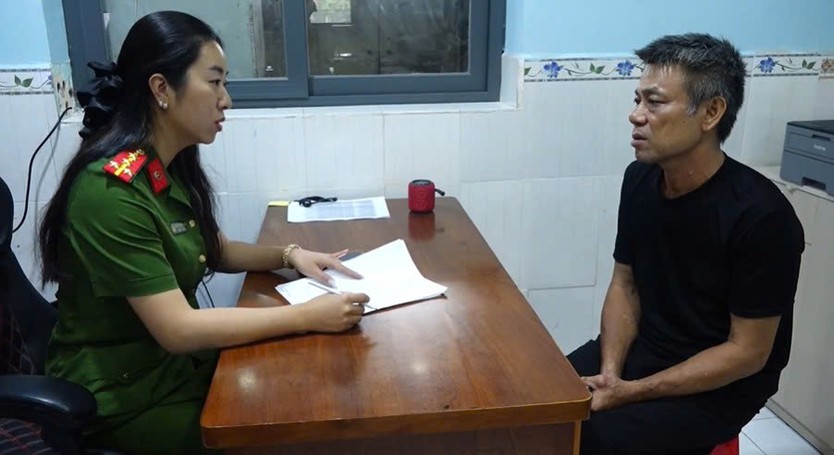 Dùng súng điện tự chế, bắt trộm liên tiếp 5 con chó ở nhiều địa bàn - Ảnh 2.