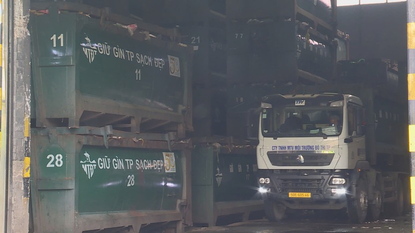 TP. Hồ Chí Minh thay đổi cách tính giá thu gom rác từ 1/9 - Ảnh 2.
