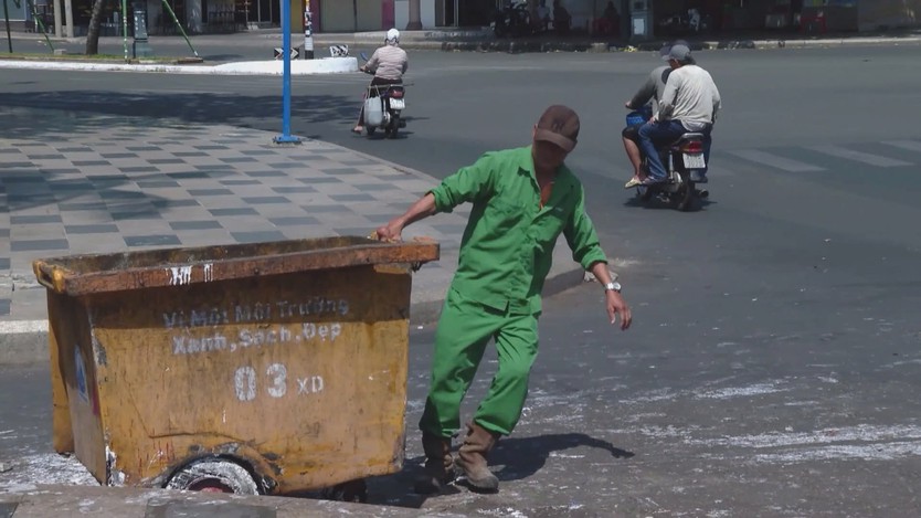 TP. Hồ Chí Minh thay đổi cách tính giá thu gom rác từ 1/9 - Ảnh 4.