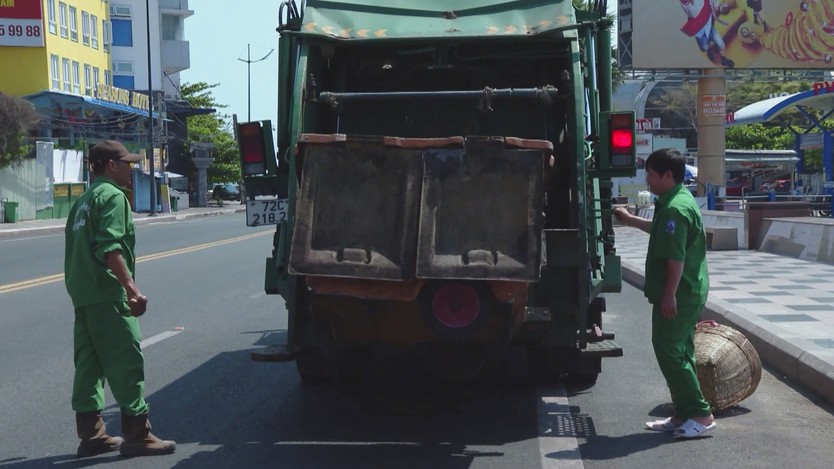 TP. Hồ Chí Minh thay đổi cách tính giá thu gom rác từ 1/9 - Ảnh 3.