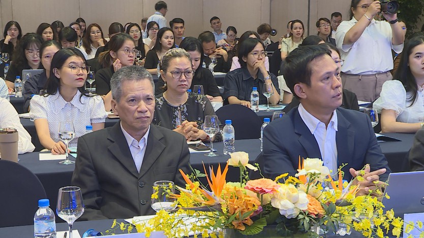 Gỡ điểm nghẽn chuyển đổi số logistics - Ảnh 2.