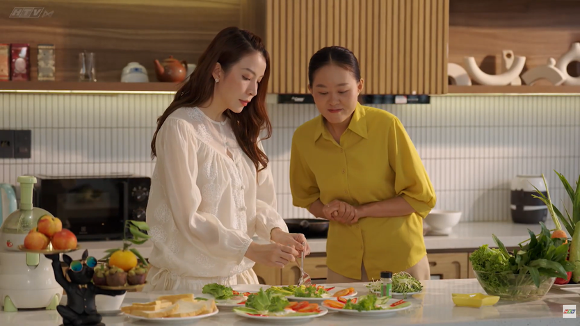 Cuộc hôn nhân ngột ngạt mở màn "Mặt nạ hoàng kim" - Ảnh 6.