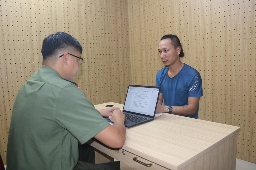 Khởi tố người thả diều khiến 16 chuyến bay bị ảnh hưởng tại Tân Sơn Nhất - Ảnh 2.
