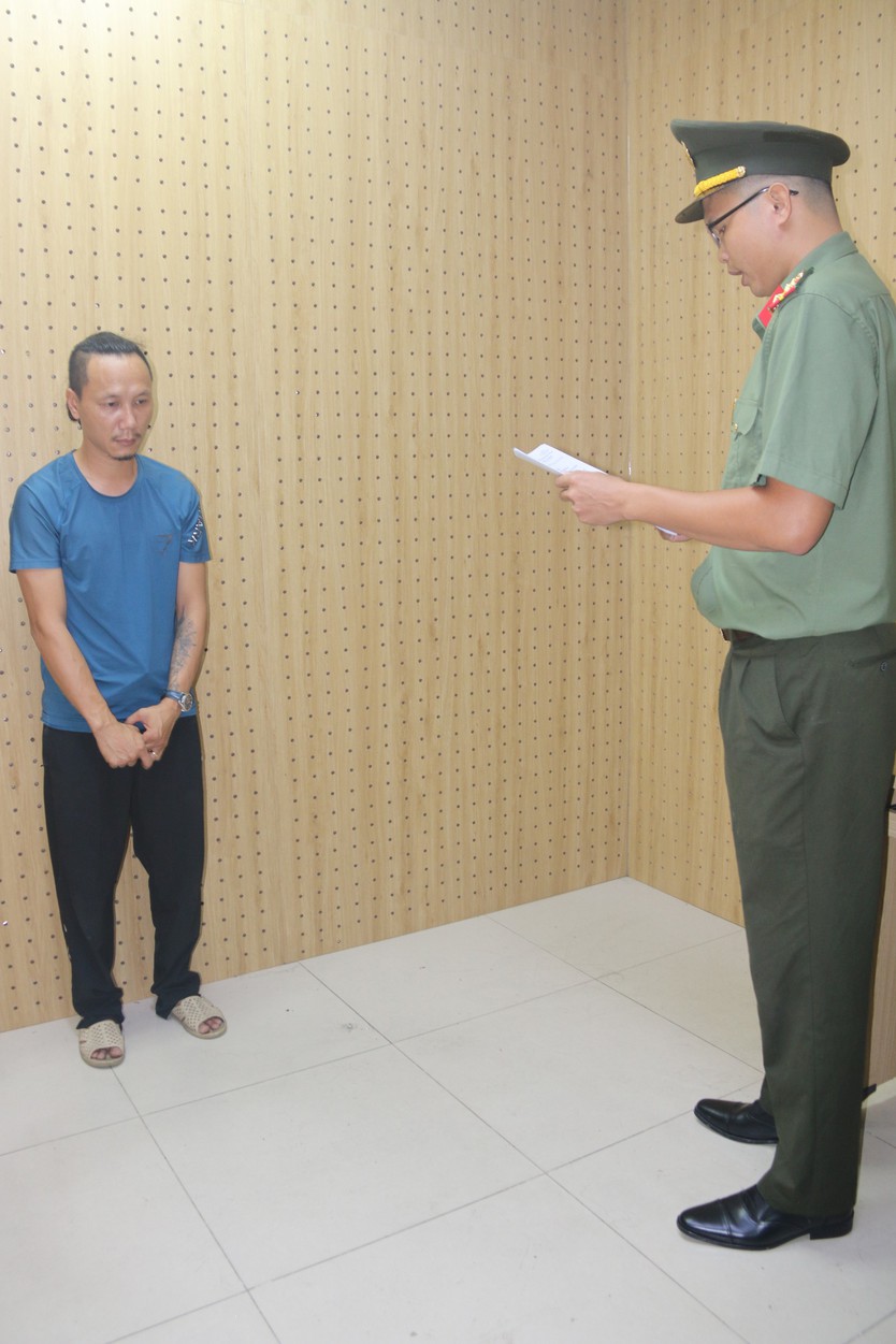 Khởi tố người thả diều khiến 16 chuyến bay bị ảnh hưởng tại Tân Sơn Nhất - Ảnh 3.