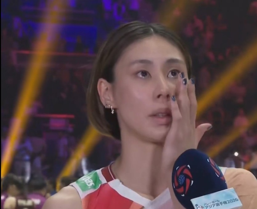 Ngôi sao bóng chuyền nữ Nhật Bản bật khóc sau khi thua ĐT Thái Lan, lỡ cơ hội giành vé Olympic- Ảnh 1.