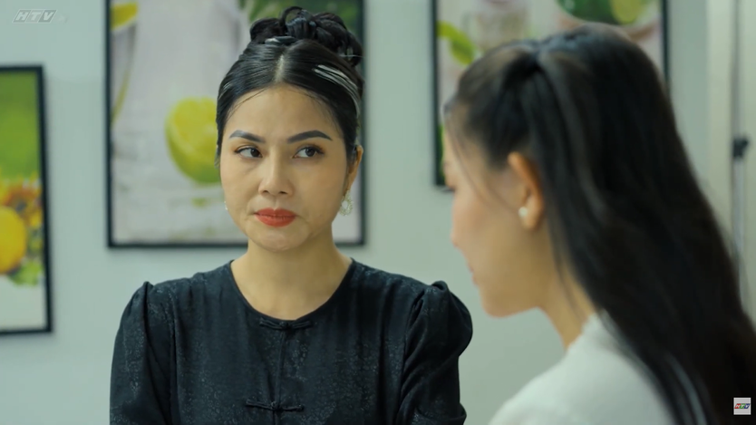 Yêu em như ngày đầu tiên: Mẹ kế lừa gả bán con chồng- Ảnh 1.