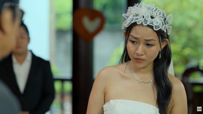Yêu em như ngày đầu tiên: Mẹ kế lừa gả bán con chồng- Ảnh 7.