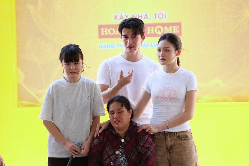 Mái ấm gia đình Việt trao hơn 9 tỉ đồng trong đợt ghi hình tại Khánh Hòa - Ảnh 16.