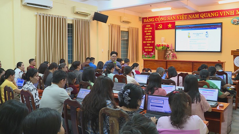 Giáo viên chủ động thích ứng với yêu cầu chuyển đổi số- Ảnh 3.