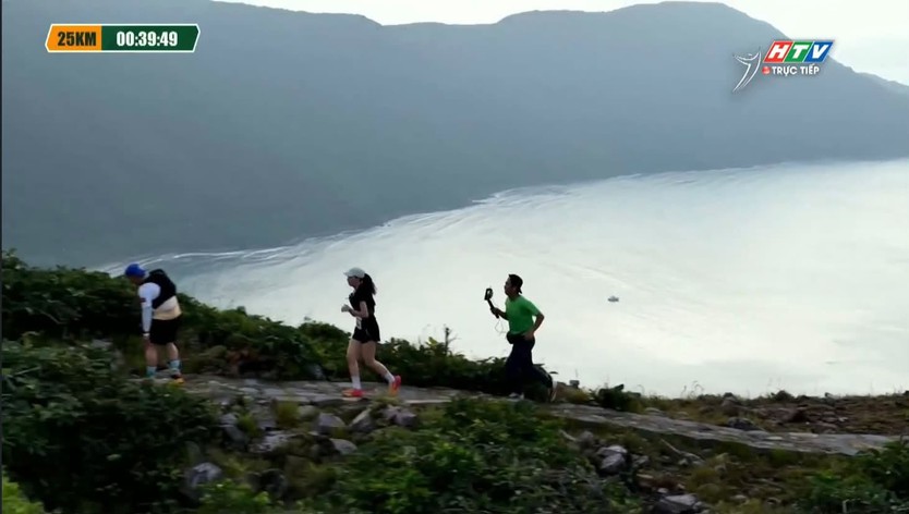 Giải chạy Ý Chí Côn Đảo: Giang Nguyễn và Thu Hoài quán quân cự ly 25km - Ảnh 4.