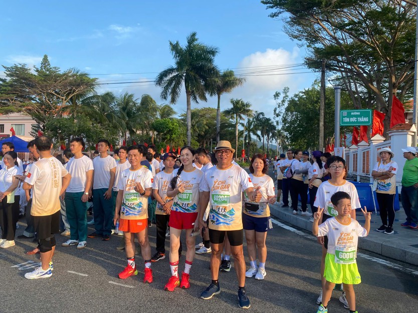 Giải chạy Ý Chí Côn Đảo: Giang Nguyễn và Thu Hoài quán quân cự ly 25km - Ảnh 1.