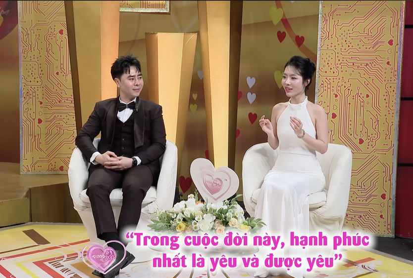 Vợ chồng son: Mối duyên từ mái trường cấp ba và màn cầu hôn độc lạ- Ảnh 9.