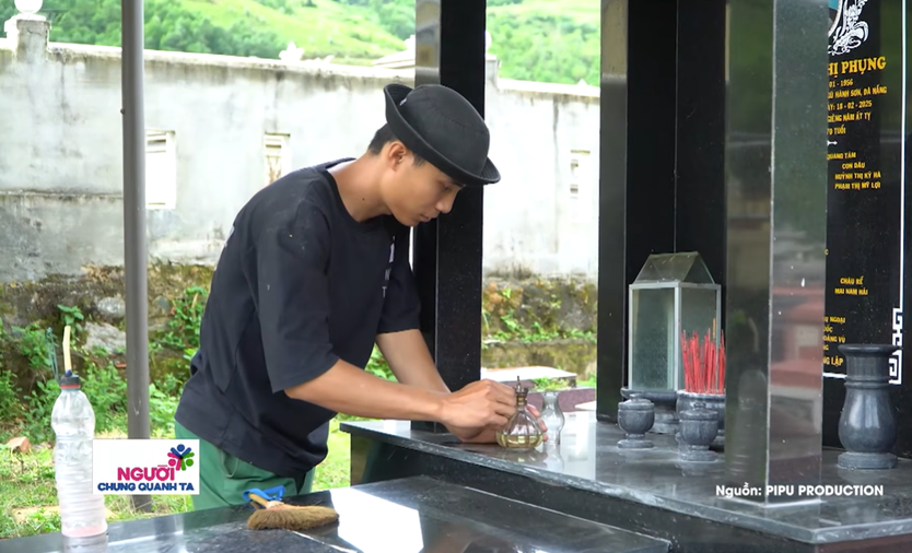 Người chung quanh ta: Người giữ những ngọn đèn nơi nghĩa trang - Ảnh 17.