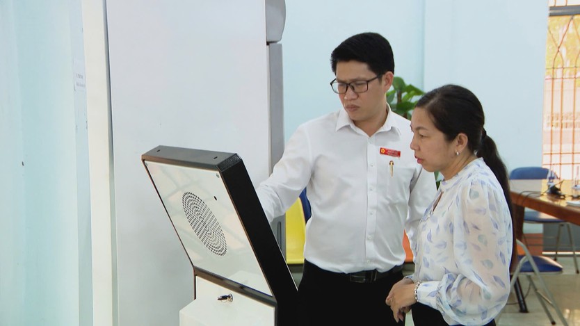 Đưa dịch vụ công số đến gần người dân vùng xa- Ảnh 1.
